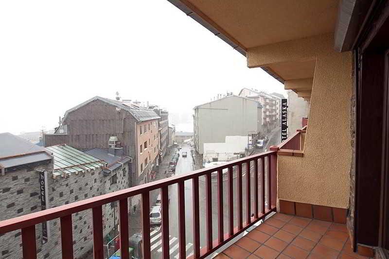 Kione Calgary Apartment Pas De La Casa Luaran gambar